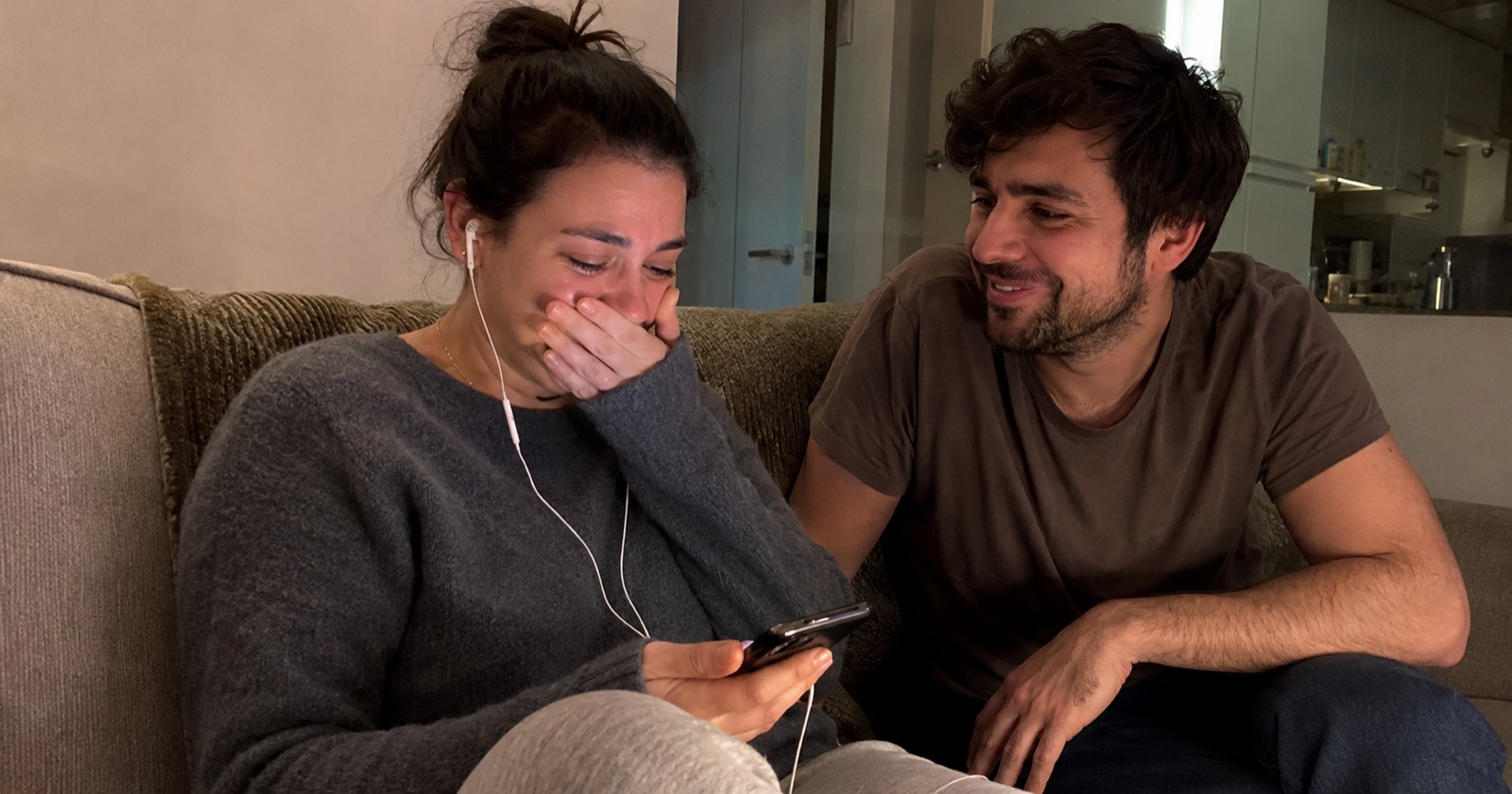 Cadeau qui fait pleurer de joie : 7 idées + celle qui marche à tous les coups